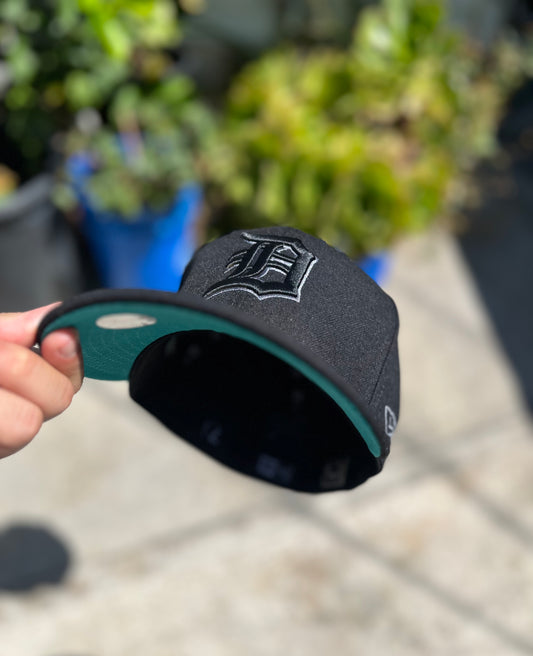 NEW ERA EXCLUSIVE 59FIFTY BLACK DETROIT TIGERS W/ ALL STAR GAME SIDE PATCH