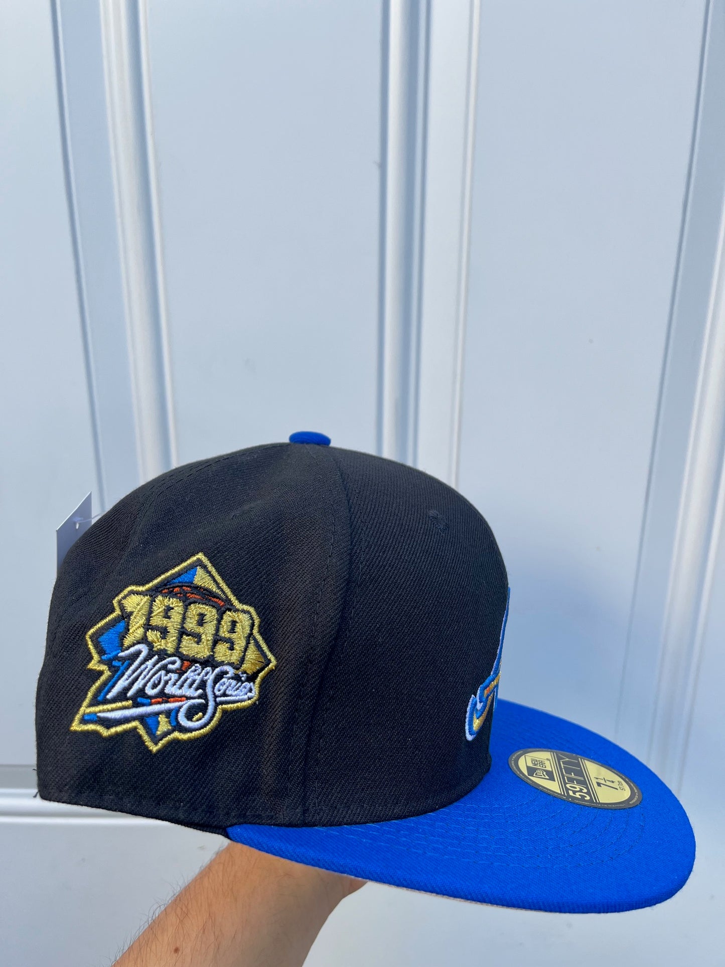 ATLANTA BRAVES W/ WORLD SERIES SIDE PATCH