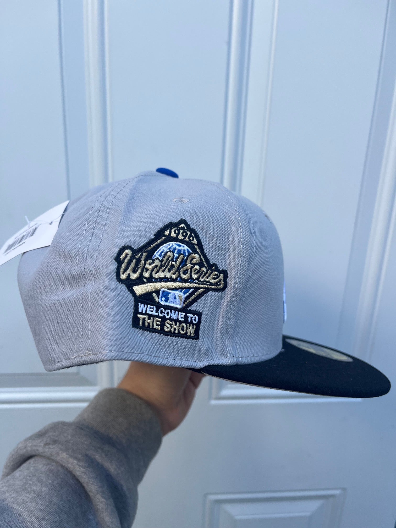 ATLANTA BRAVES W/ WORLD SERIES SIDE PATCH – The World Is Caps